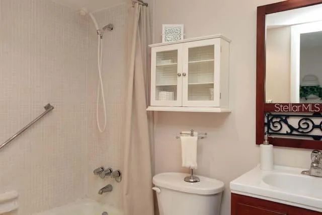 7153 W COUNTRY CLUB DRIVE #146 Sarasota, FL 34243