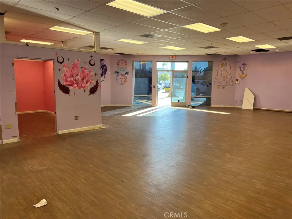 15550 Main Street #B6 Hesperia, CA 92345