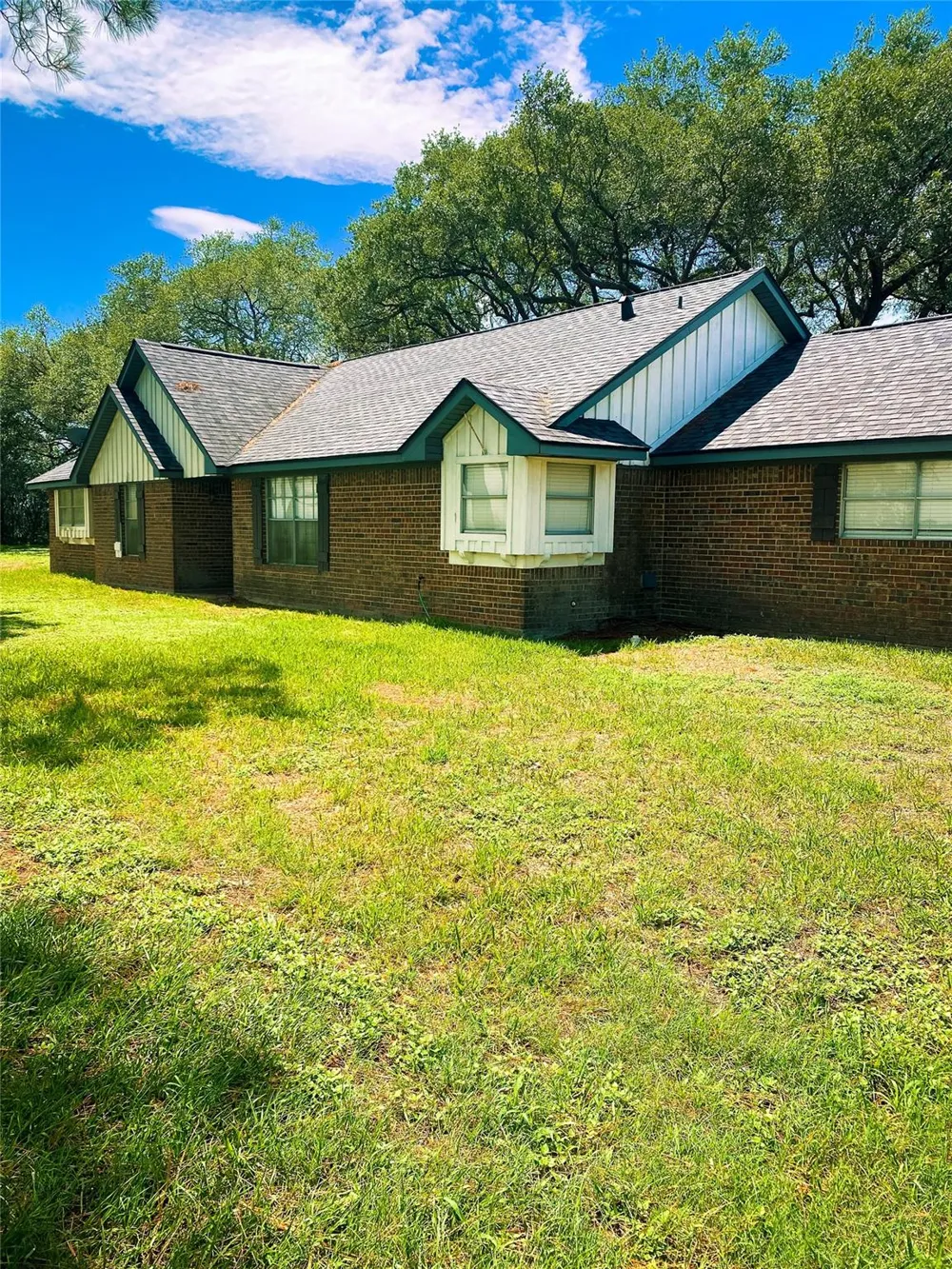 3119 Cr 289 East Bernard, TX 77435