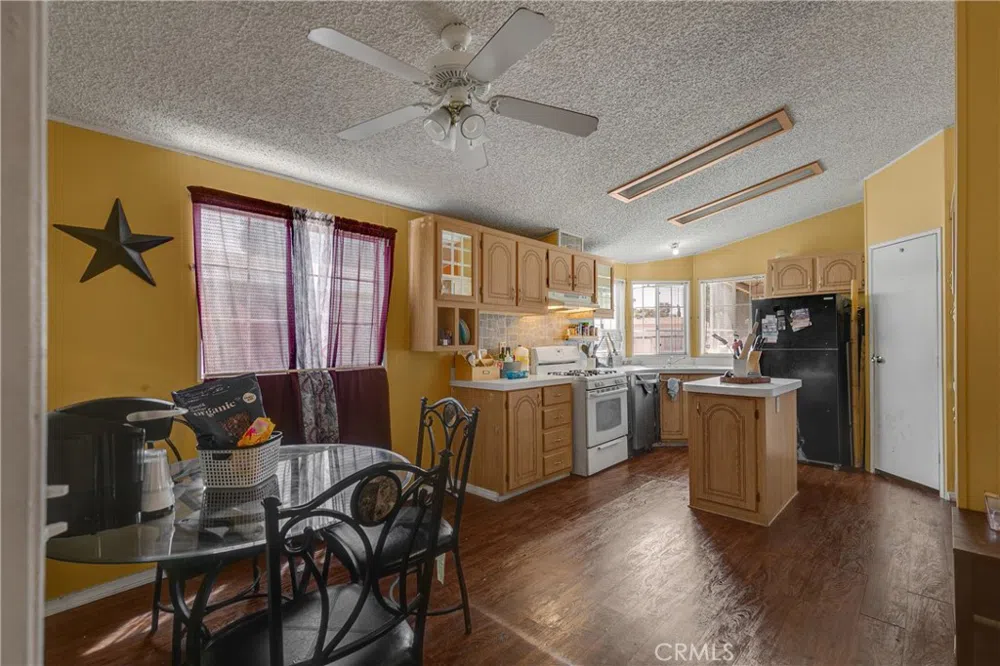 1855 Riverside Dr #264 Ontario, CA 91761