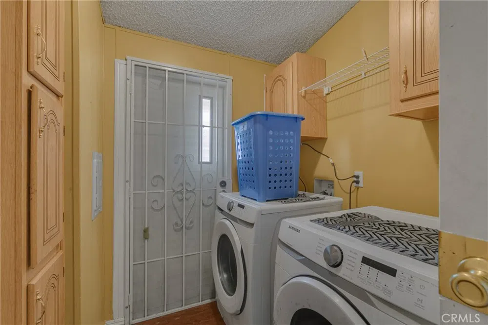 1855 Riverside Dr #264 Ontario, CA 91761