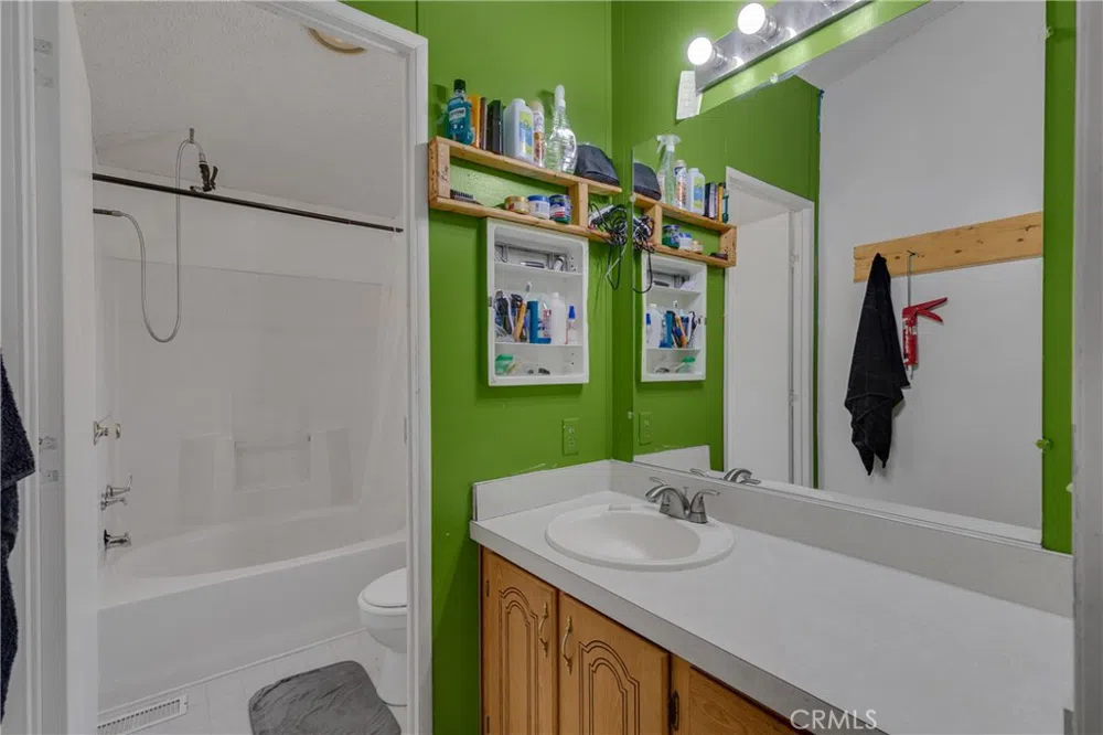 1855 Riverside Dr #264 Ontario, CA 91761