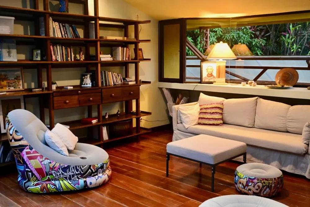 123 Natureza Viva Avenue San Mateo, CA 94402