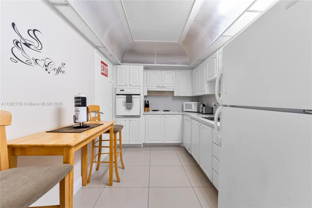 3901 S Ocean Dr #11C Hollywood, FL 33019