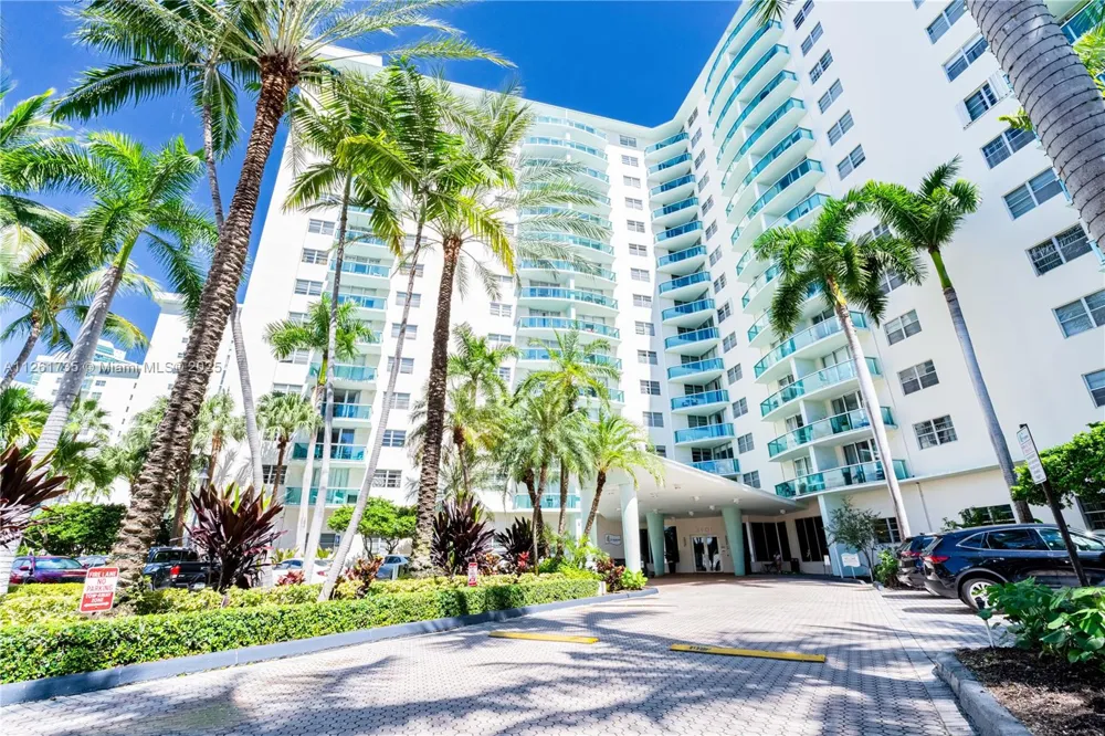 3901 S Ocean Dr #11C Hollywood, FL 33019