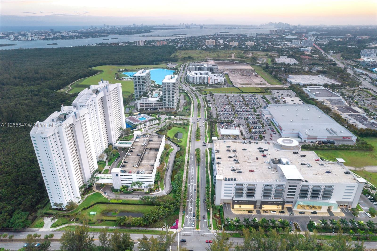 15051 Royal Oaks Ln #1203 North Miami, FL 33181