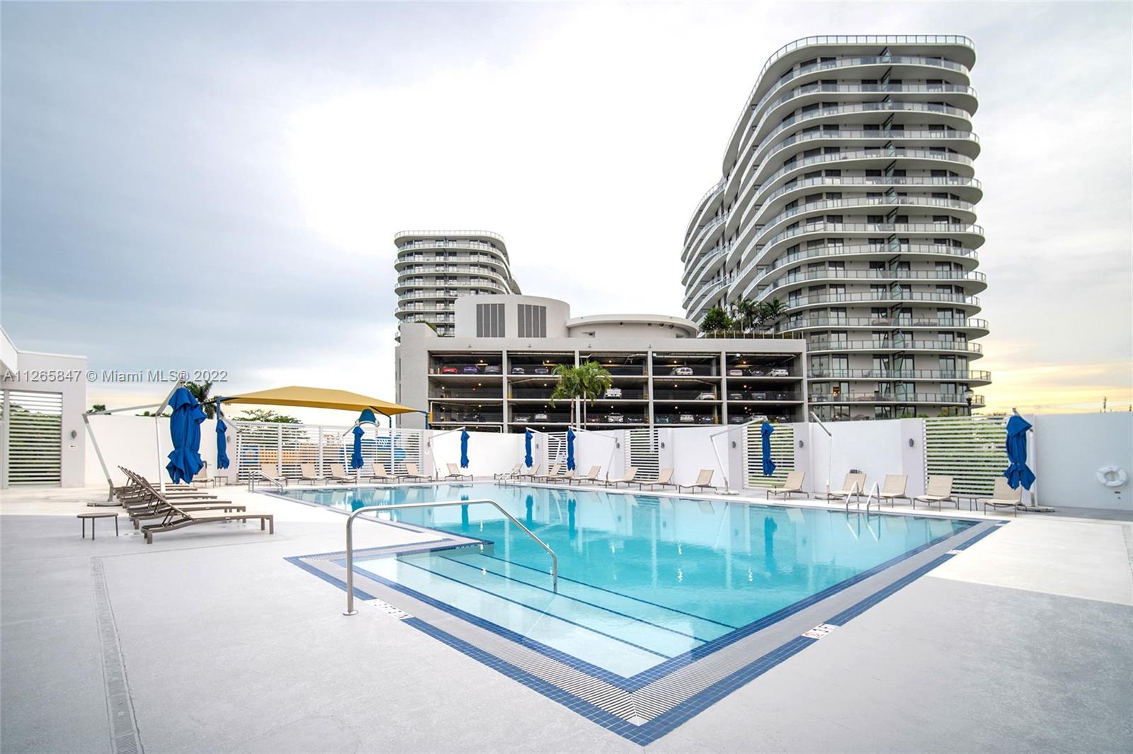 15051 Royal Oaks Ln #1203 North Miami, FL 33181