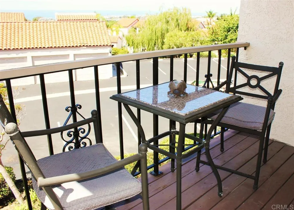 6677 Paseo Del Norte Carlsbad, CA 92011