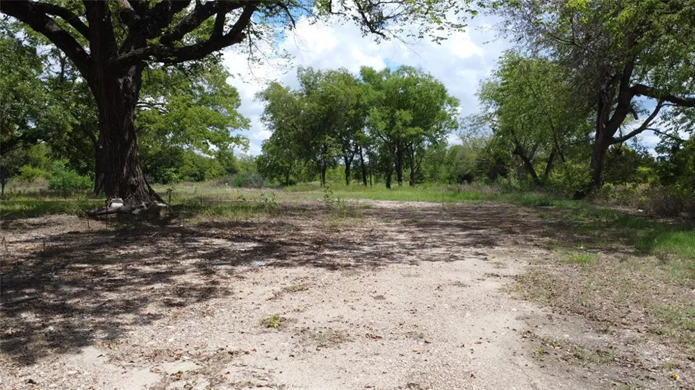 8603 STATE HIGHWAY 34 Quinlan, TX 75474