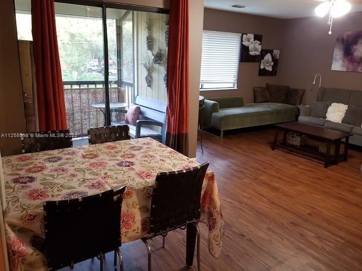 13389 ARBOR POINTE #204 Tampa, FL 33617