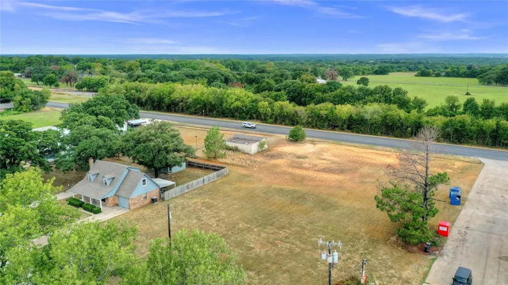 Main Street Collinsville, TX 76233