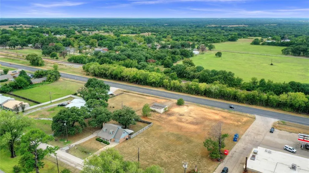 Main Street Collinsville, TX 76233