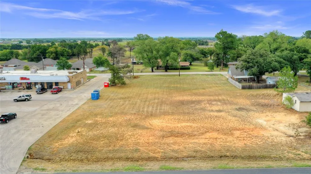 Main Street Collinsville, TX 76233