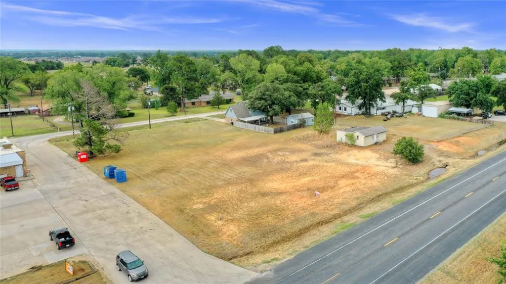 Main Street Collinsville, TX 76233
