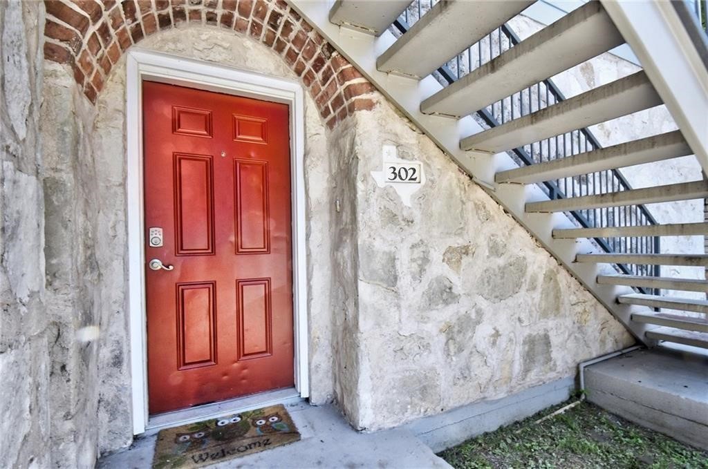 2606 Salado Street #302 Austin, TX 78705