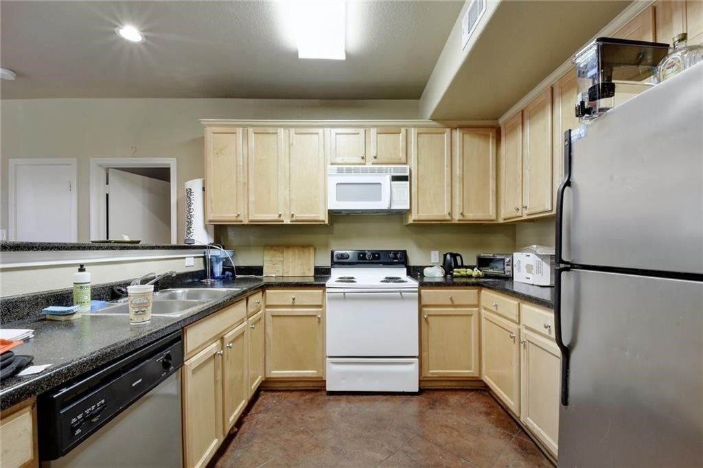 2606 Salado Street #302 Austin, TX 78705