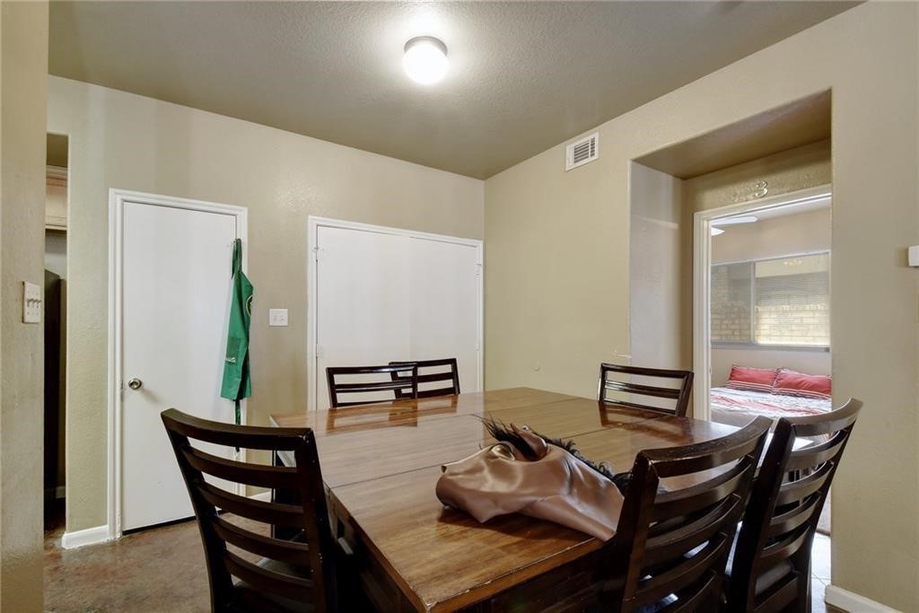 2606 Salado Street #302 Austin, TX 78705