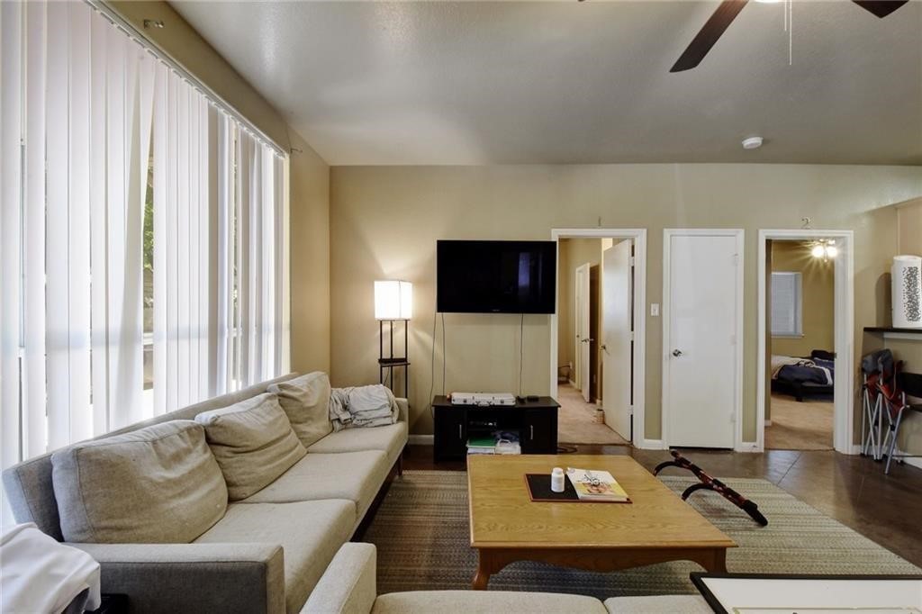 2606 Salado Street #302 Austin, TX 78705