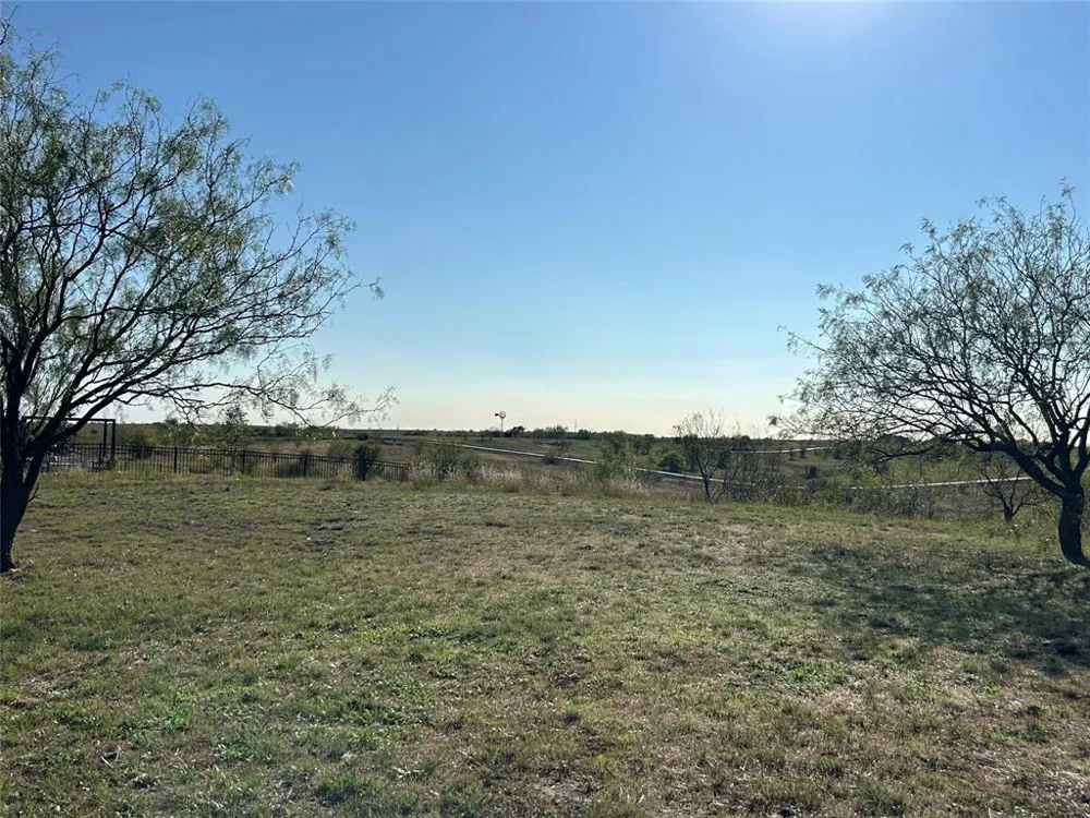 2010 Hidden Bluff Drive Aledo, TX 76008