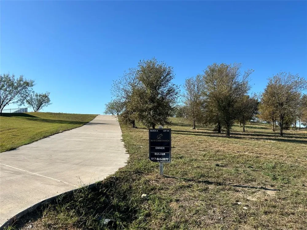 2010 Hidden Bluff Drive Aledo, TX 76008