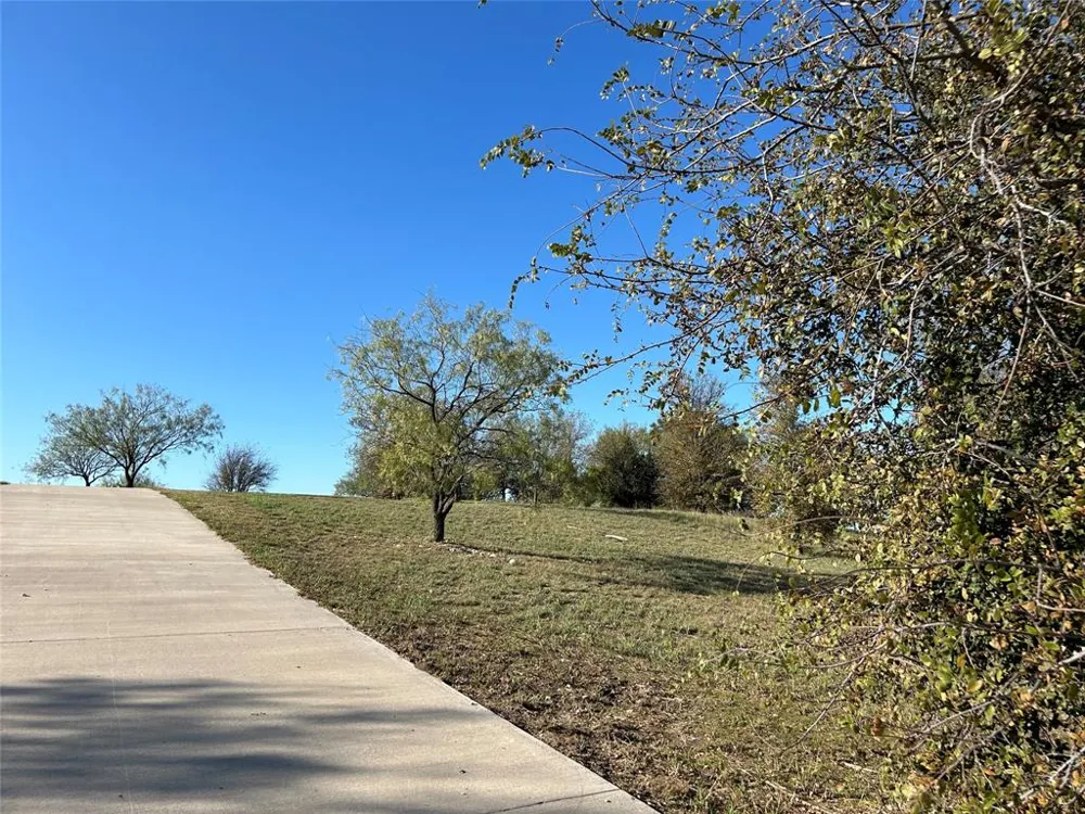 2010 Hidden Bluff Drive Aledo, TX 76008