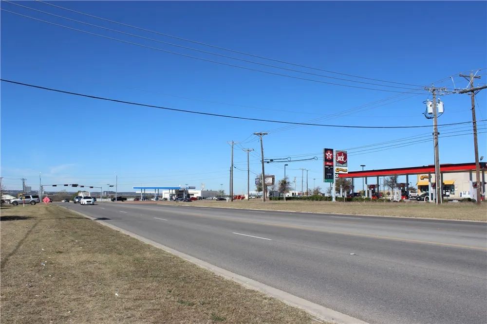 4800 Clear Creek Killeen, TX 76549
