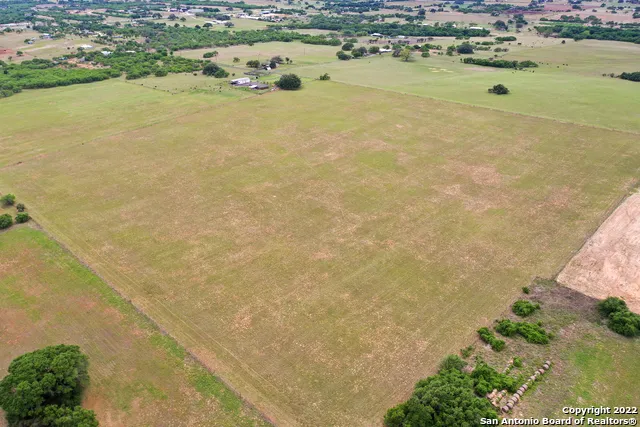 13857 Us Highway 87 S Adkins, TX 78101