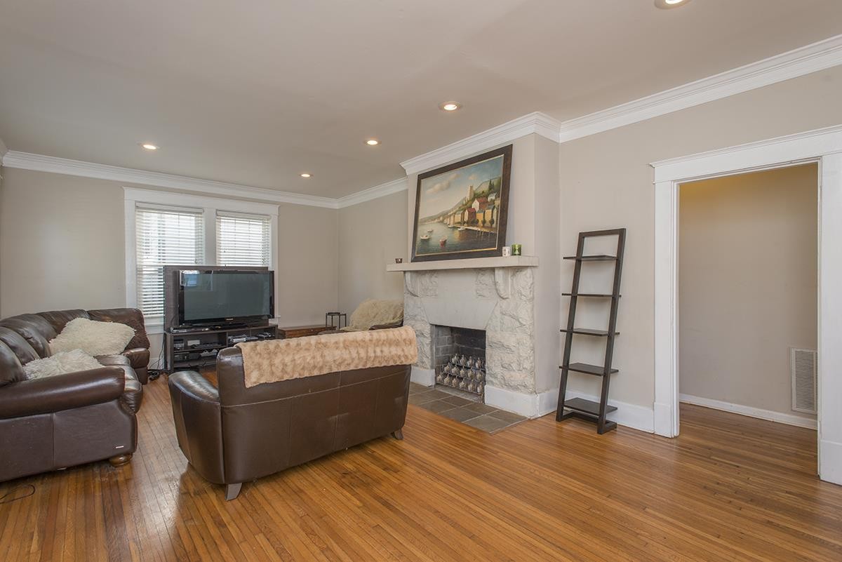 1318 Sweetbriar Ave Nashville, TN 37212