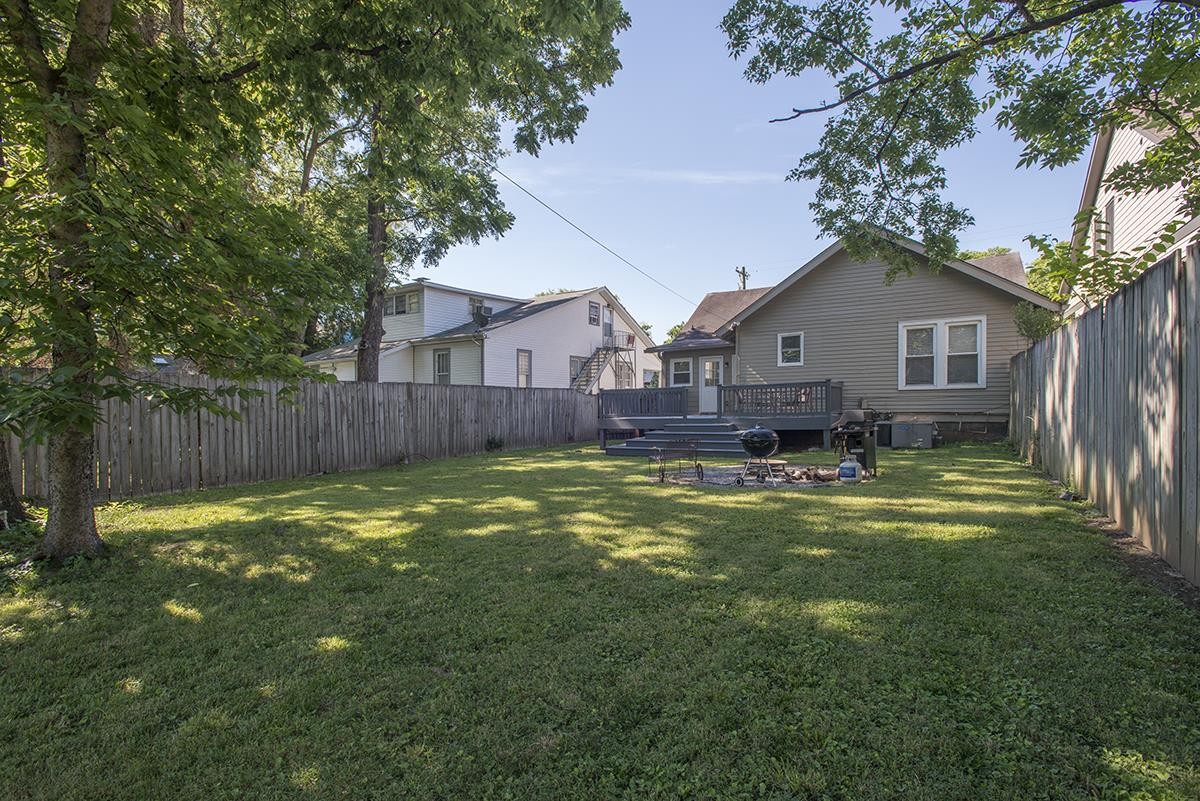 1318 Sweetbriar Ave Nashville, TN 37212