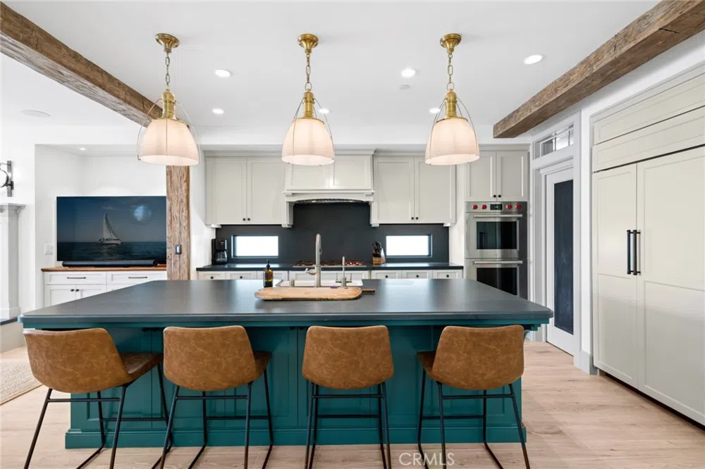 225 E Bay Front Newport Beach, CA 92662