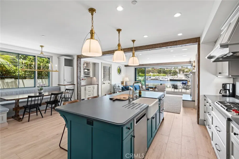 225 E Bay Front Newport Beach, CA 92662