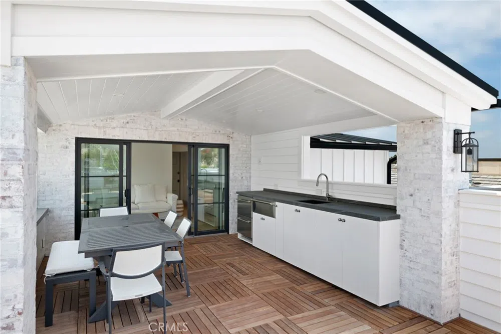 225 E Bay Front Newport Beach, CA 92662