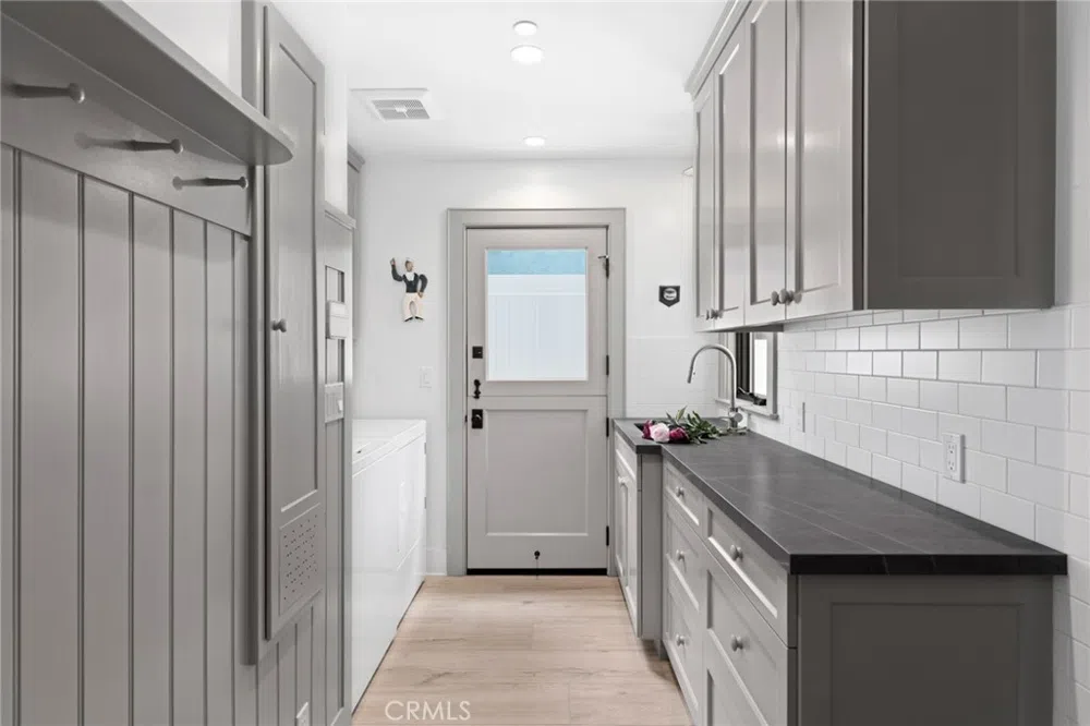 225 E Bay Front Newport Beach, CA 92662