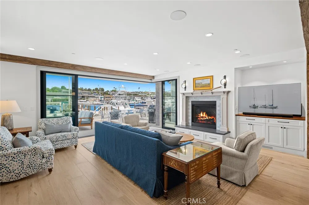 225 E Bay Front Newport Beach, CA 92662