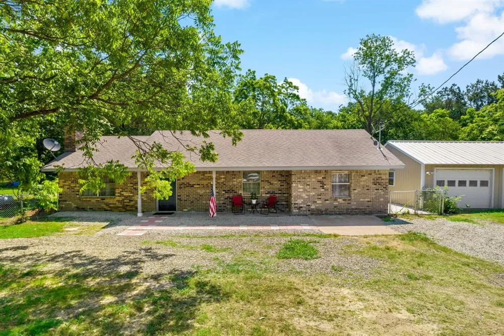150 County Road 35980 Arthur City, TX 75411