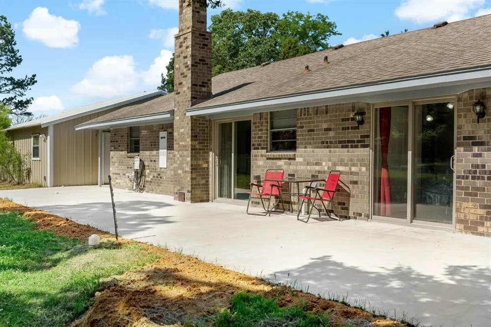 150 County Road 35980 Arthur City, TX 75411