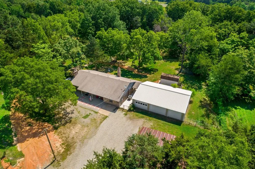 150 County Road 35980 Arthur City, TX 75411