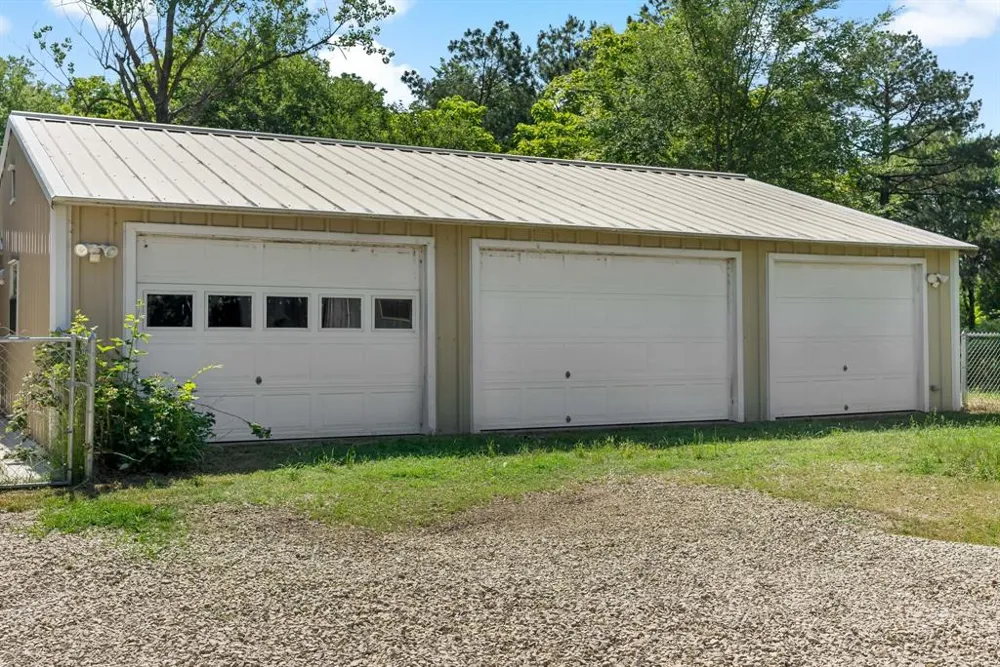 150 County Road 35980 Arthur City, TX 75411