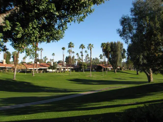 294 San Vicente Circle Palm Desert, CA 92260