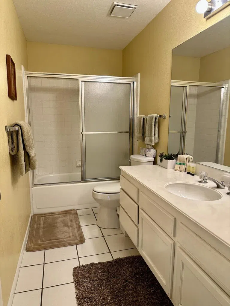 294 San Vicente Circle Palm Desert, CA 92260
