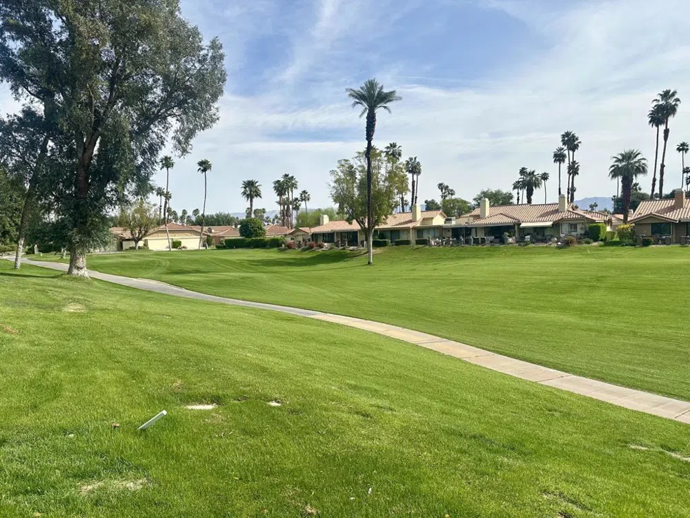 294 San Vicente Circle Palm Desert, CA 92260