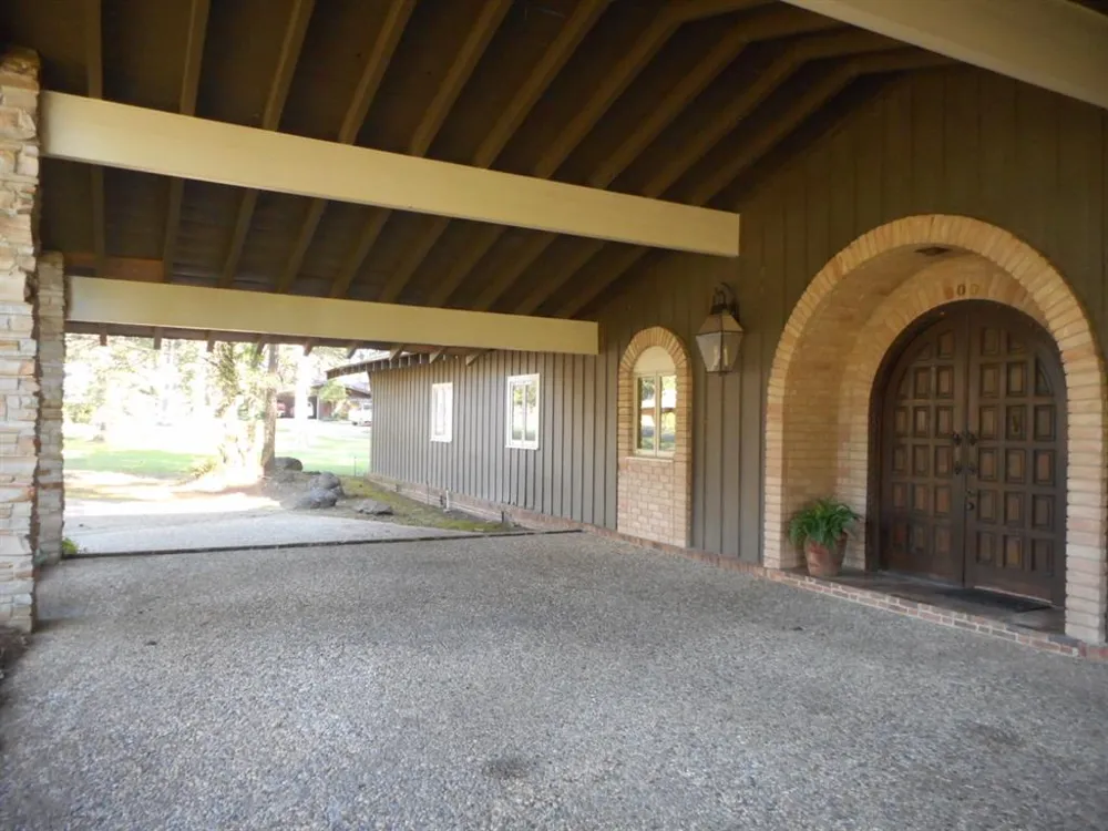 900 Machen Drive Springhill, LA 71075