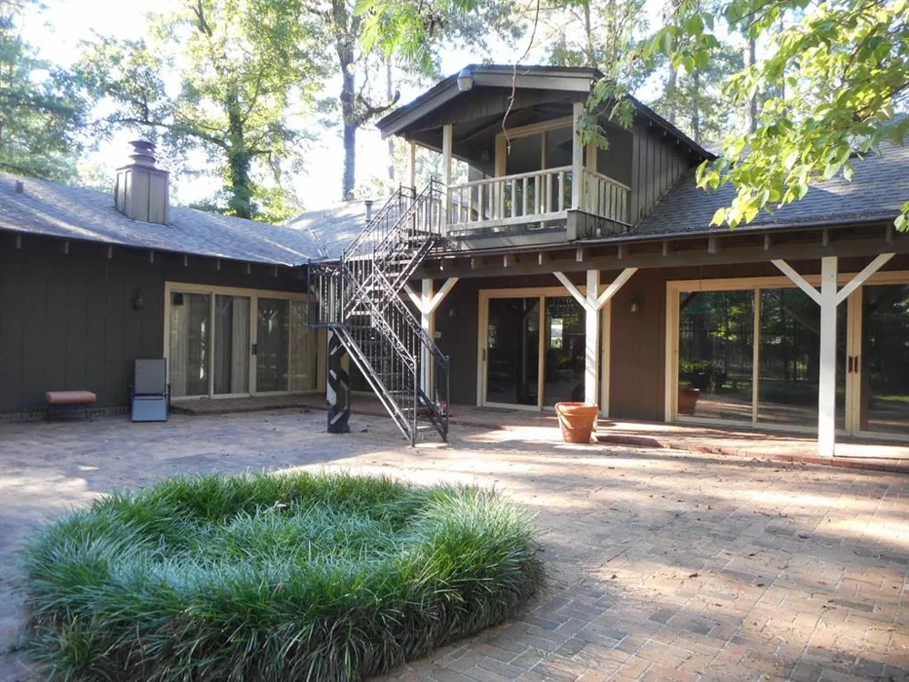 900 Machen Drive Springhill, LA 71075