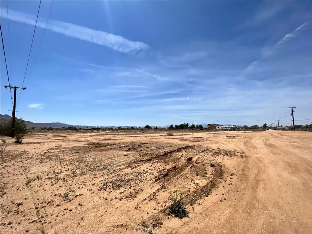Viento Road Apple Valley, CA 92308