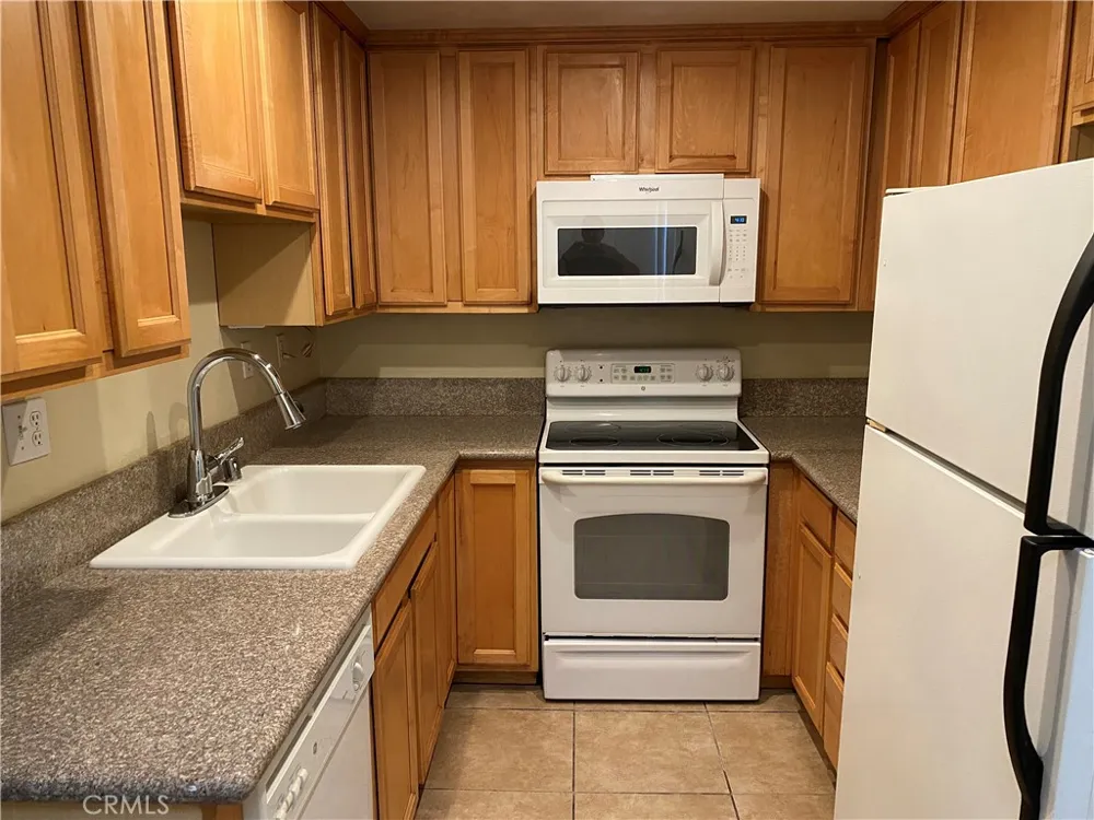 615 E Lugonia Avenue #2 Redlands, CA 92374