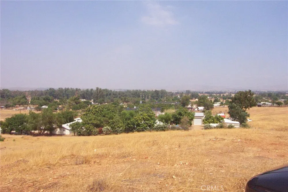 Ellis Avenue Perris, CA 92570