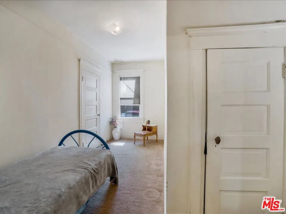 2057 Emerson Street Berkeley, CA 94703