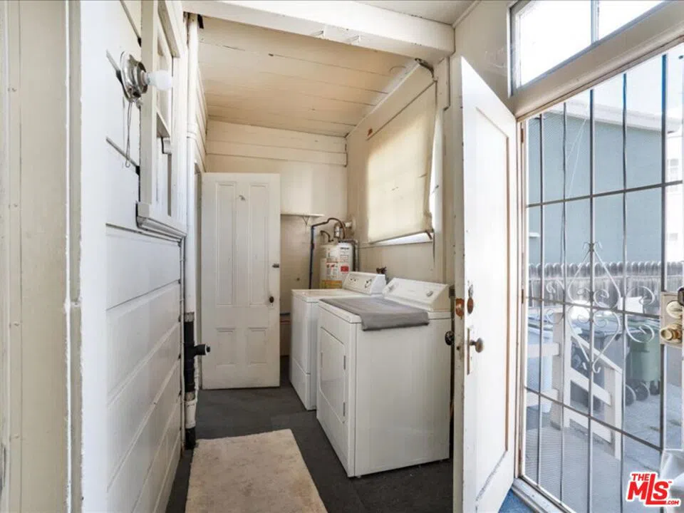 2057 Emerson Street Berkeley, CA 94703
