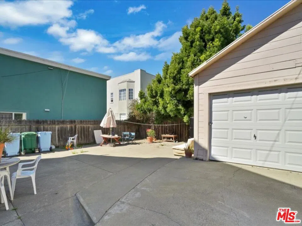 2057 Emerson Street Berkeley, CA 94703