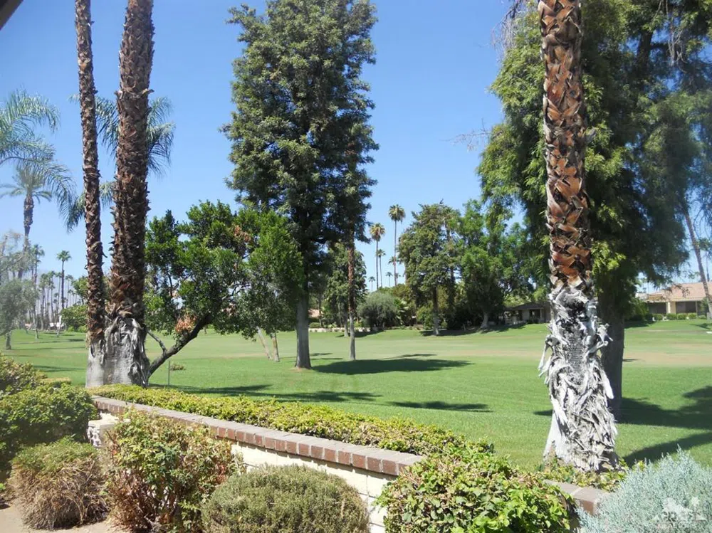 314 Gran Via Palm Desert, CA 92260
